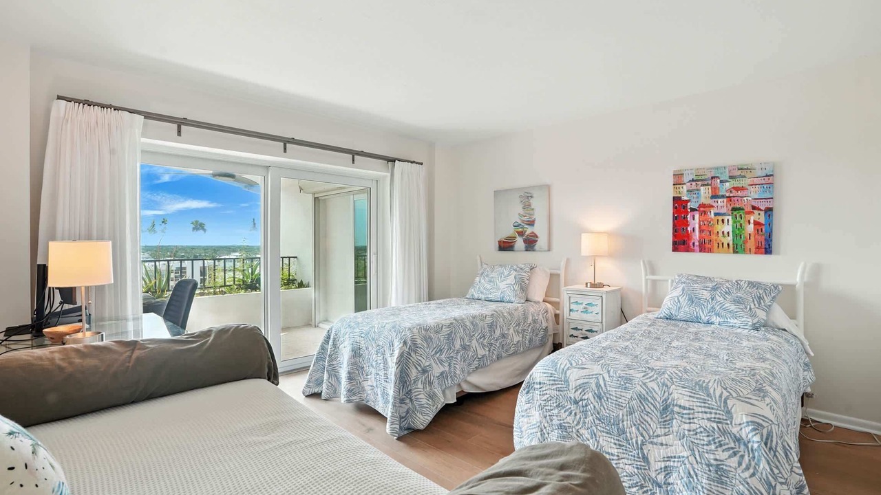 Photo of Bedroom in Park Shore