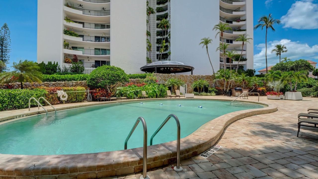 Photo of Outdoor in Park Shore