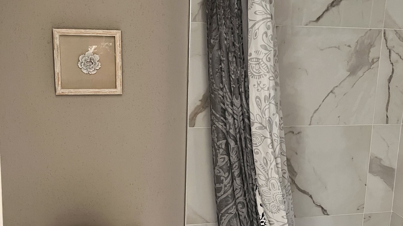 Photo of Bathroom in Clodine