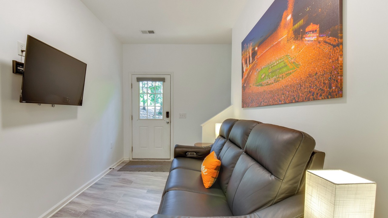 Photo of Livingroom in Clemson