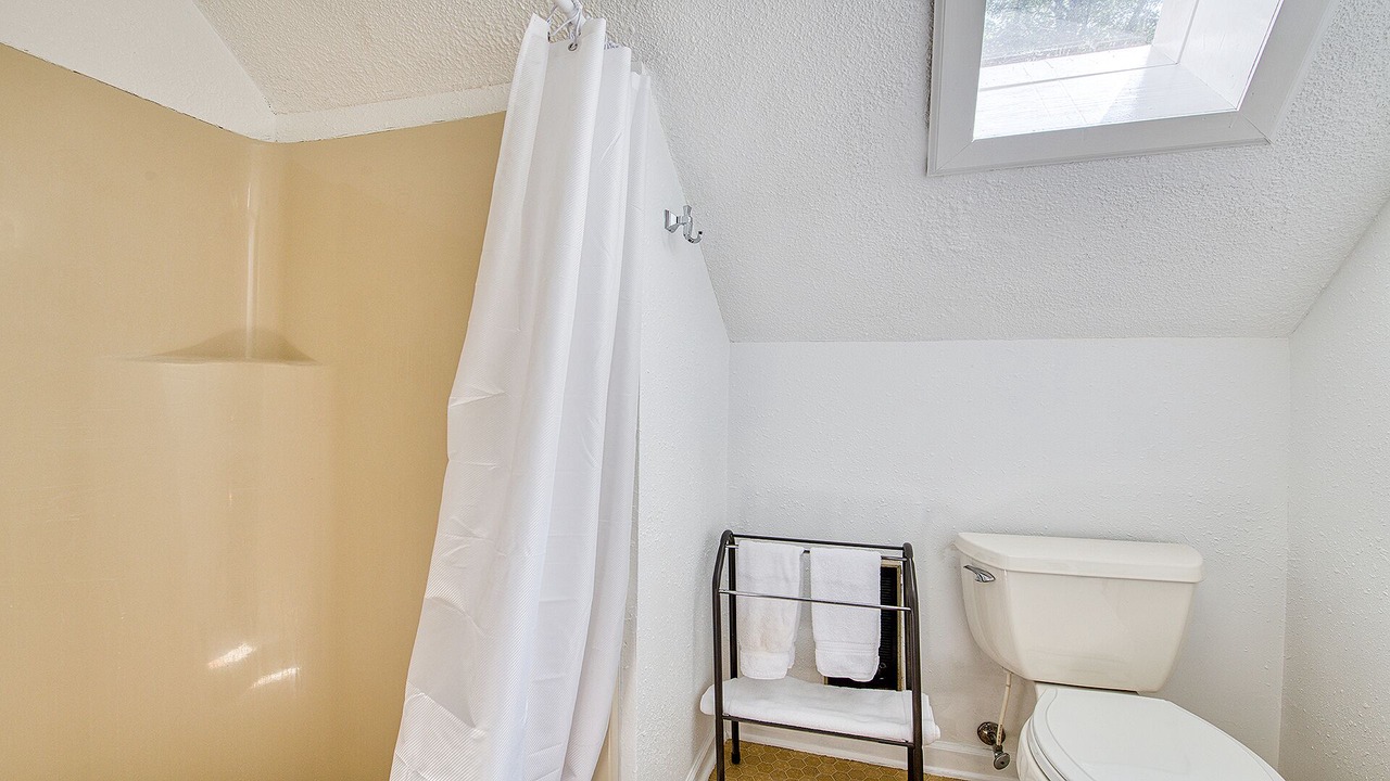 Photo of Bathroom in Maggie Valley