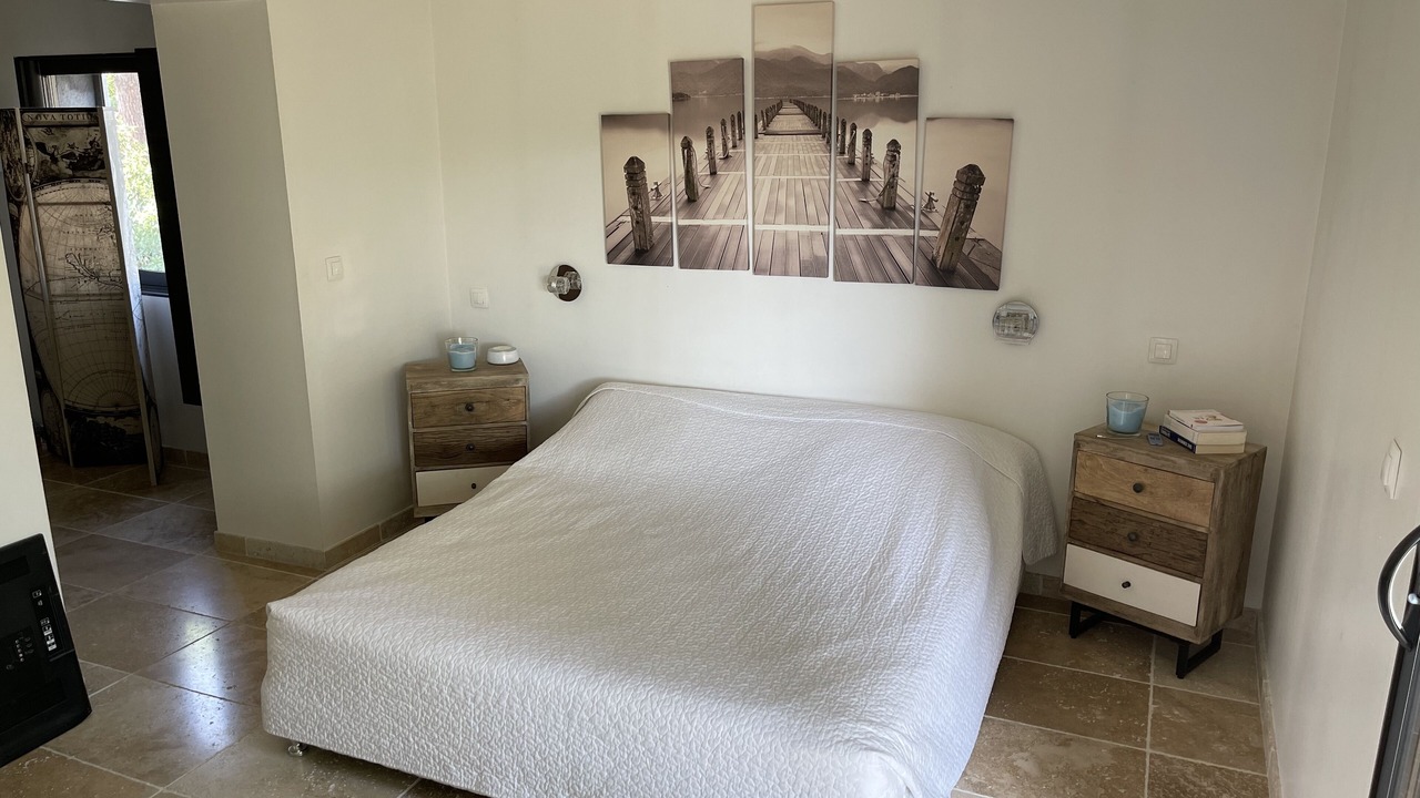Photo of Bedroom in Bouc-Bel-Air