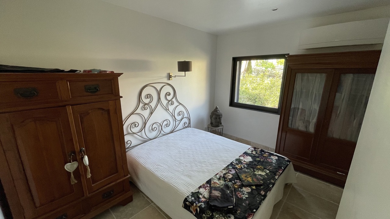 Photo of Bedroom in Bouc-Bel-Air