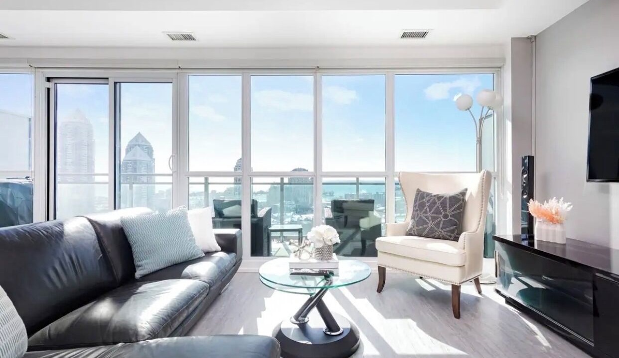 Photo of Livingroom in Mimico
