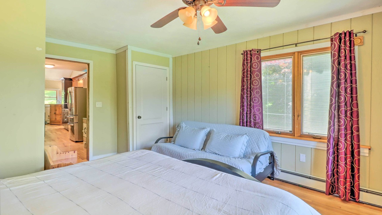Photo of Bedroom in Lake Ariel