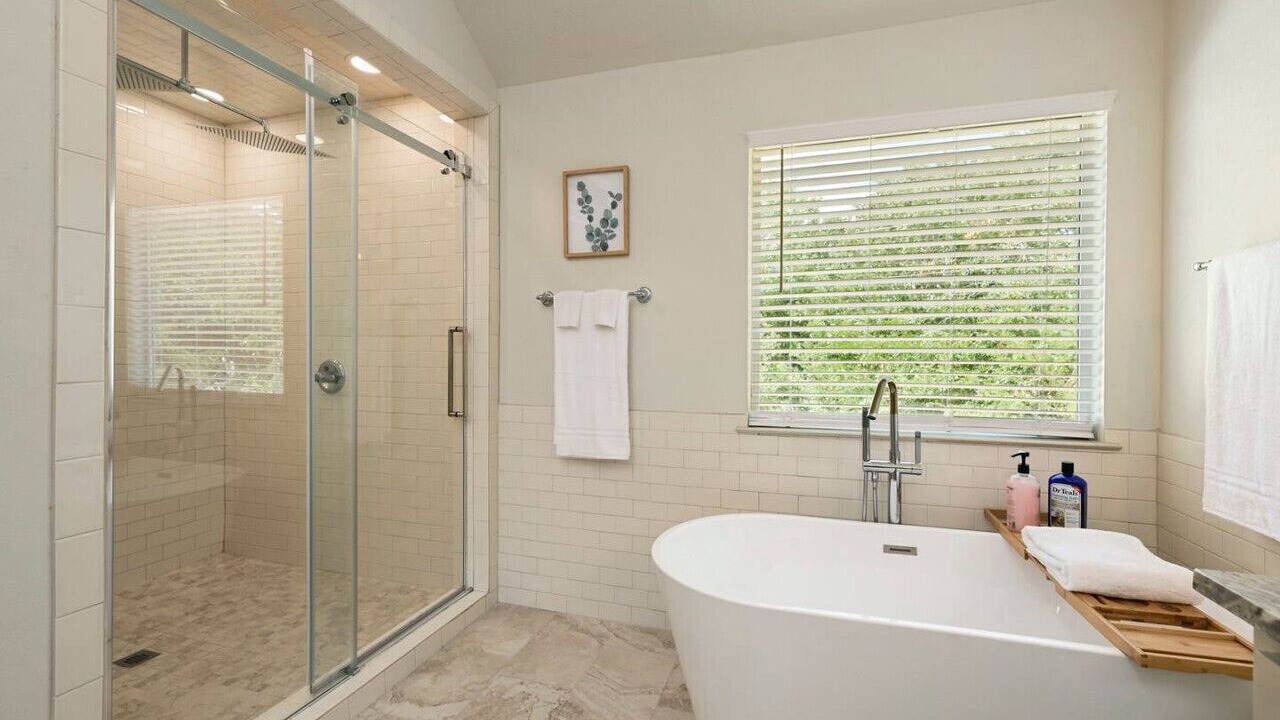 Photo of Bathroom in Copperfield