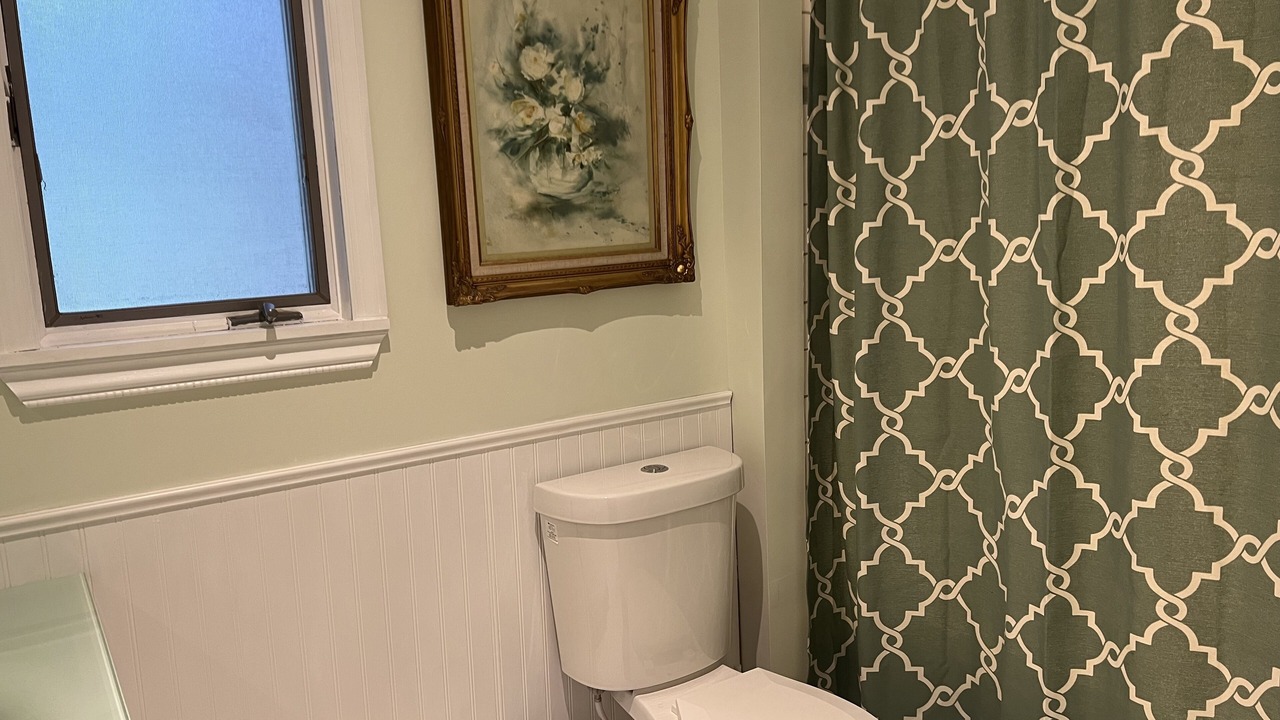 Photo of Bathroom in Roxbury