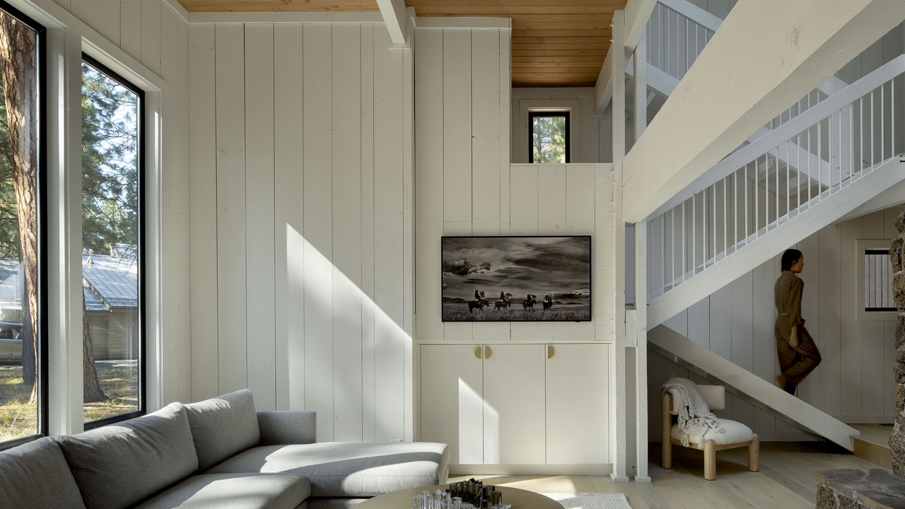 Photo of Livingroom in Black Butte Ranch