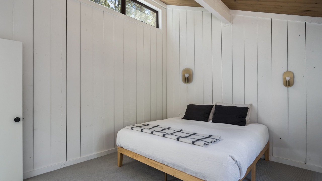 Photo of Bedroom in Black Butte Ranch
