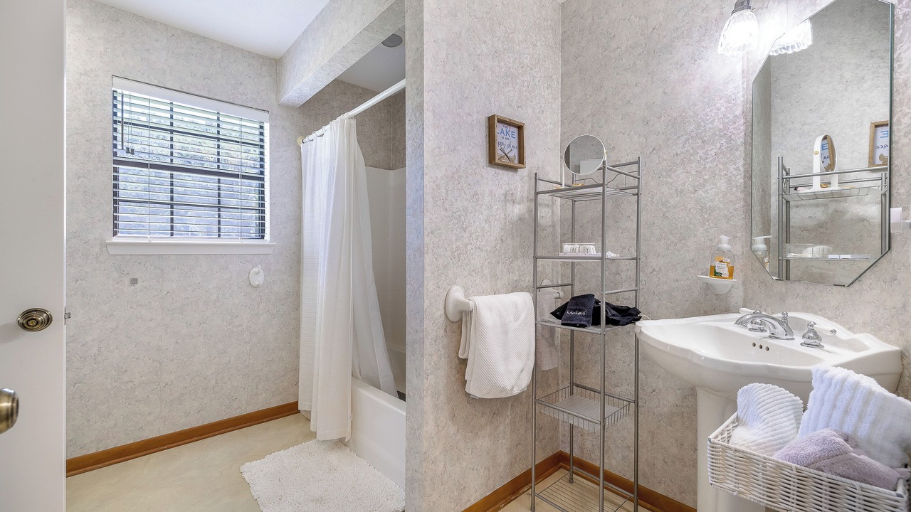 Photo of Bathroom in Palo Pinto
