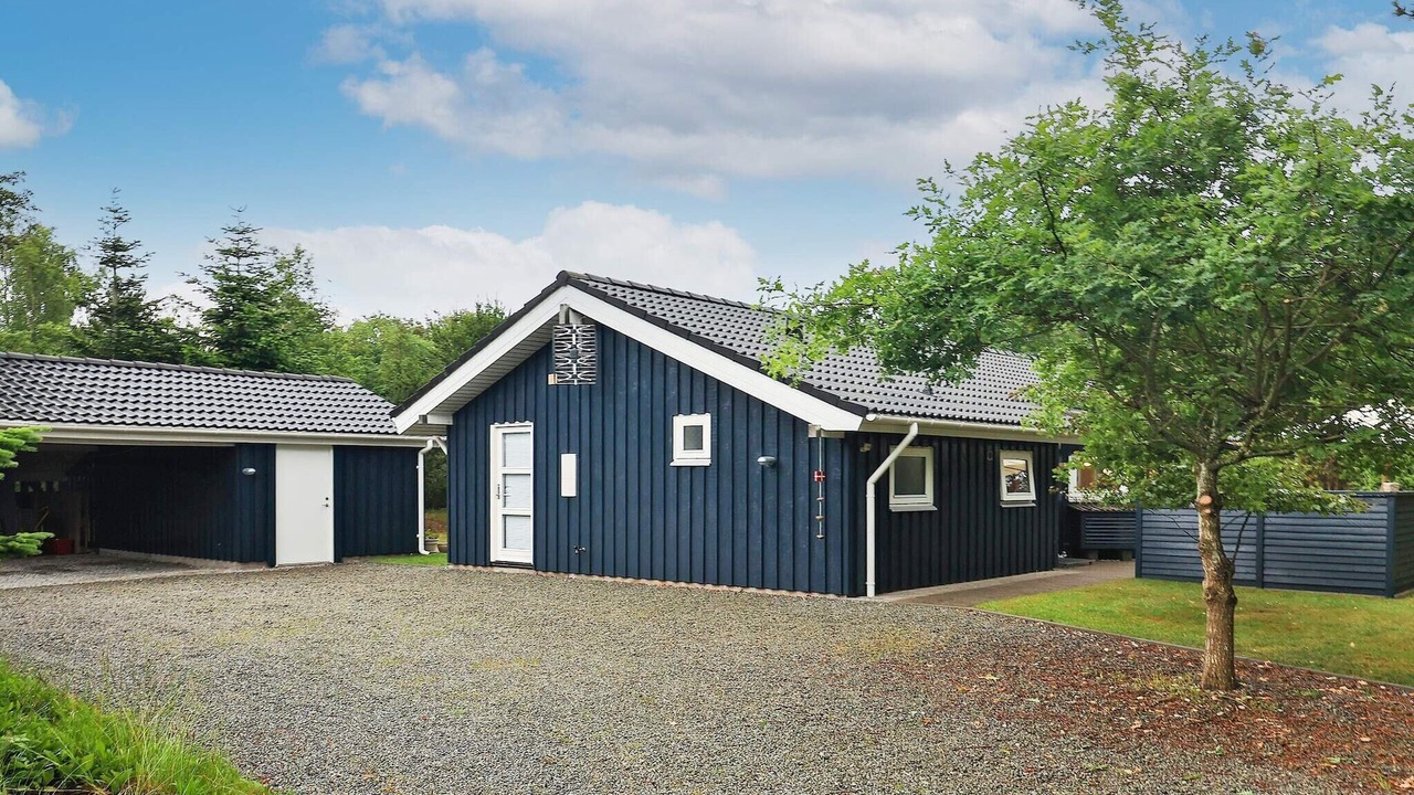 Photo of Outdoor in Hals