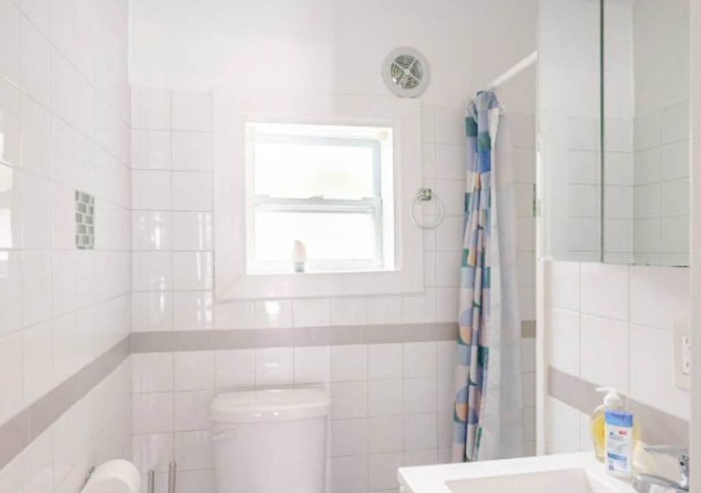 Photo of Bathroom in Florida Ridge