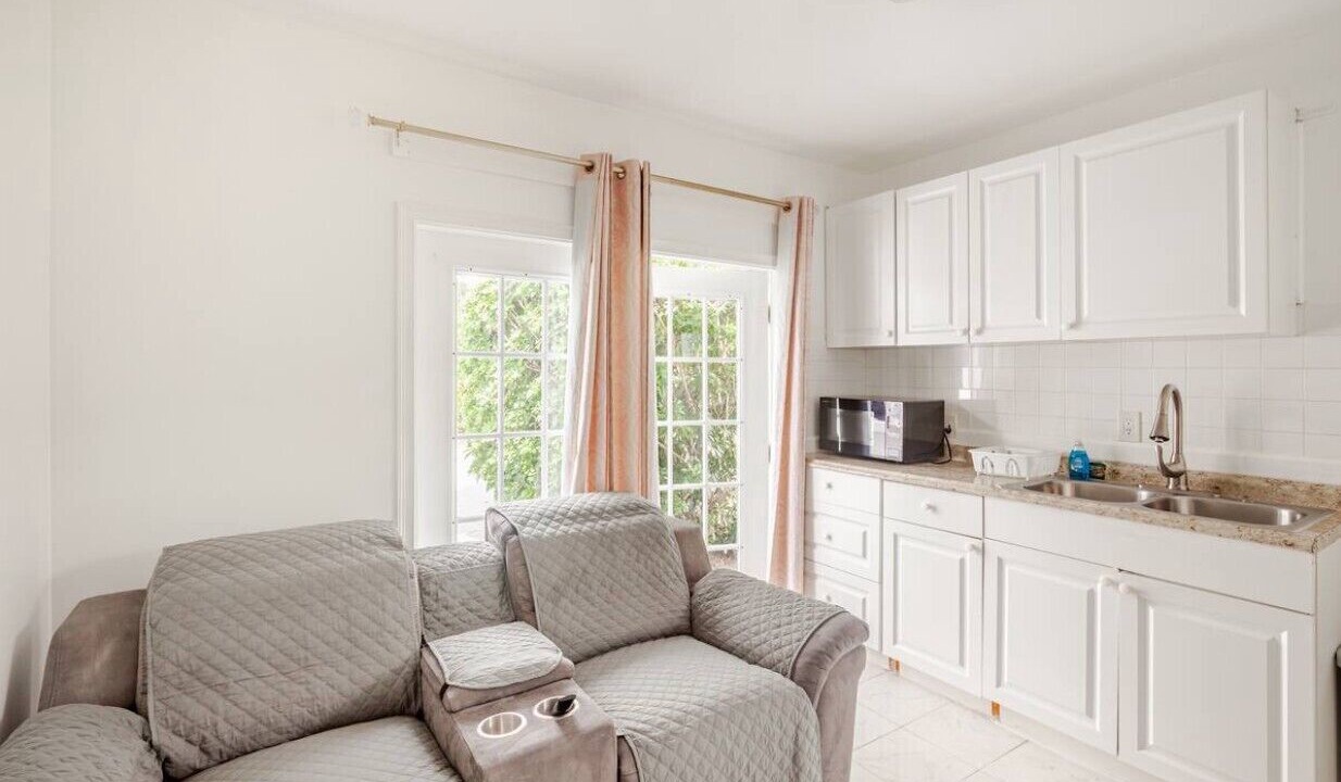 Photo of Livingroom in Florida Ridge