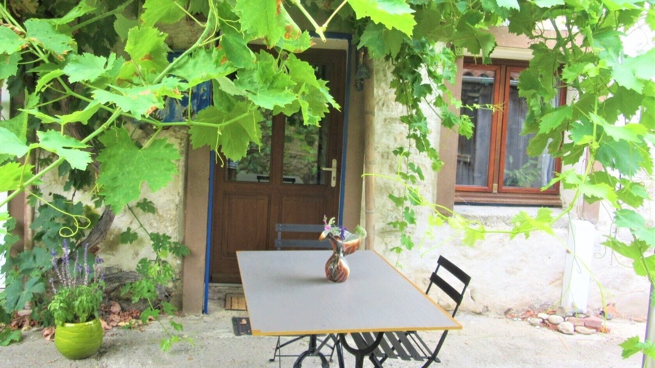 Photo of Outdoor in Merigon