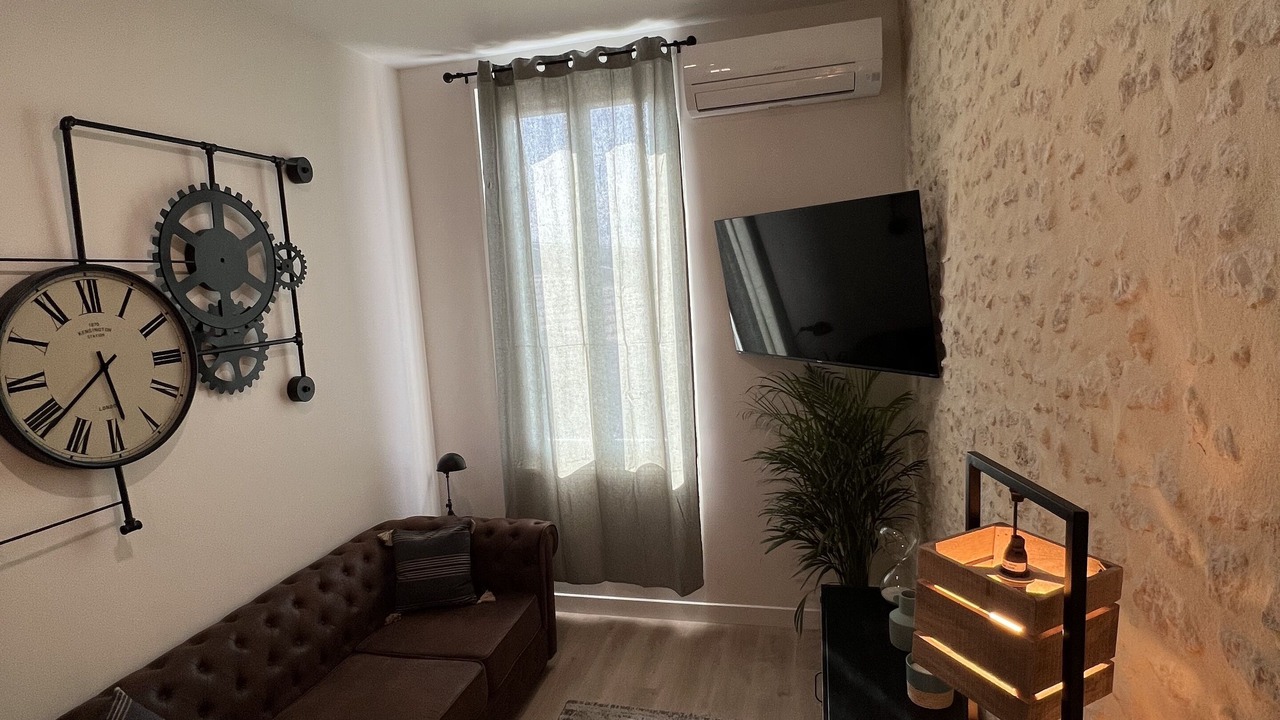 Photo of Livingroom in Lesparre-Medoc