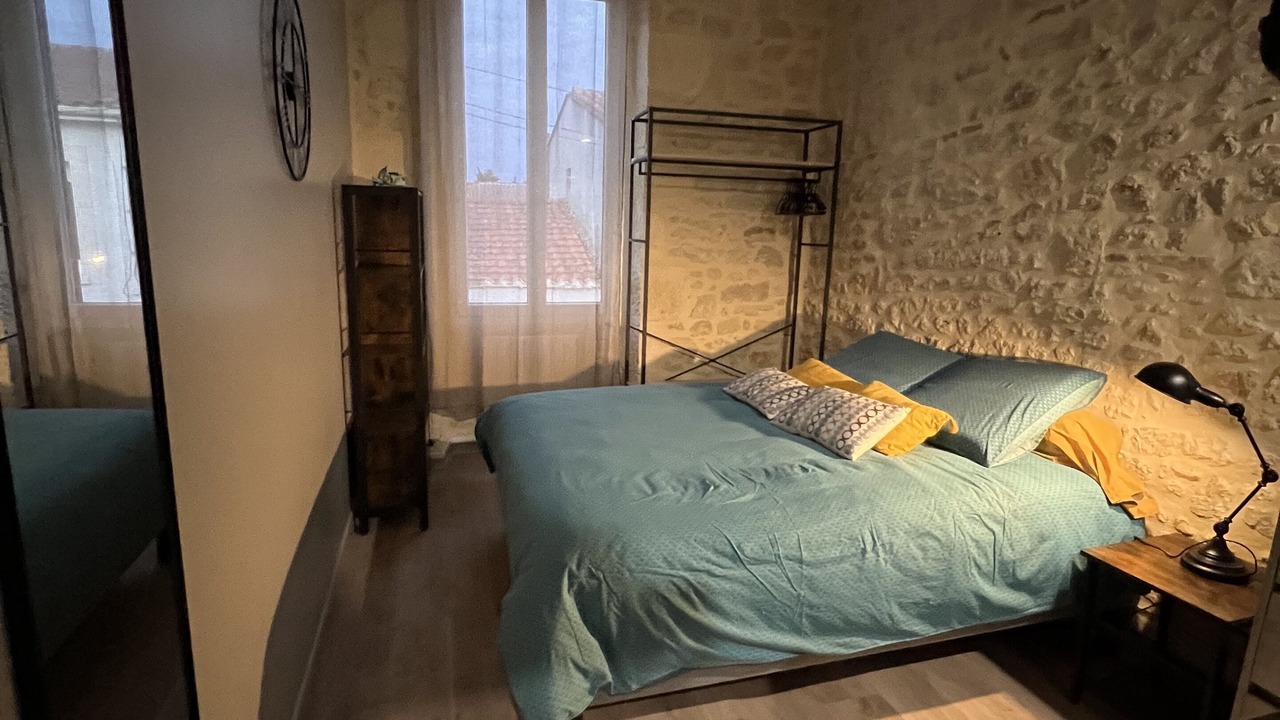 Photo of Bedroom in Lesparre-Medoc