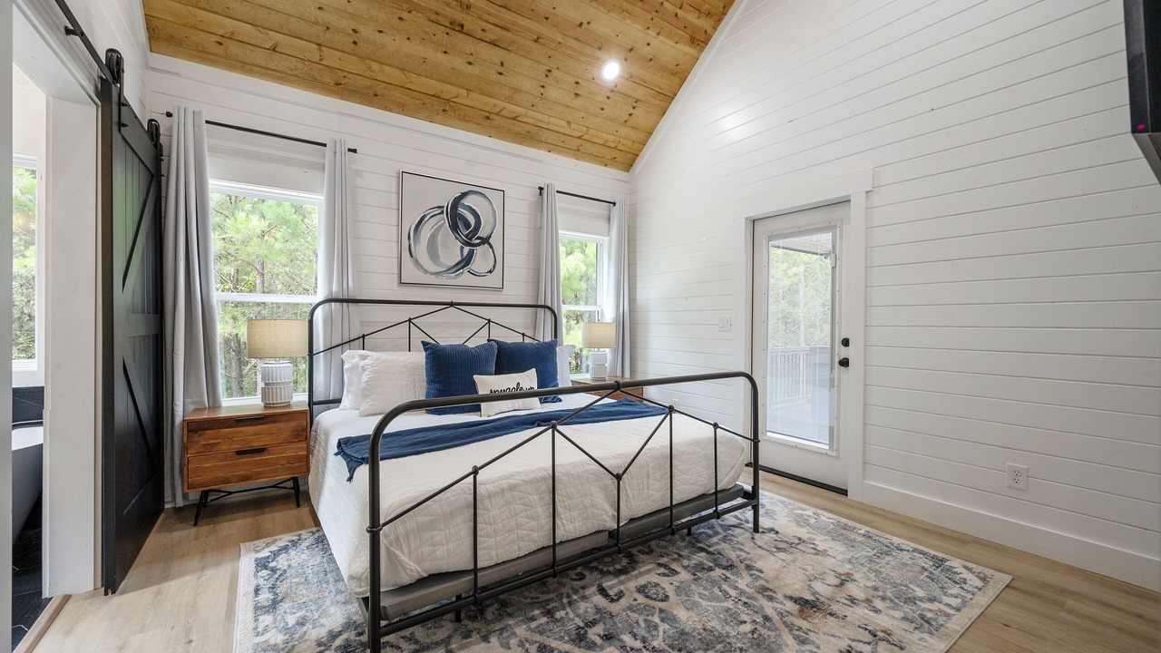 Photo of Bedroom in Broken Bow