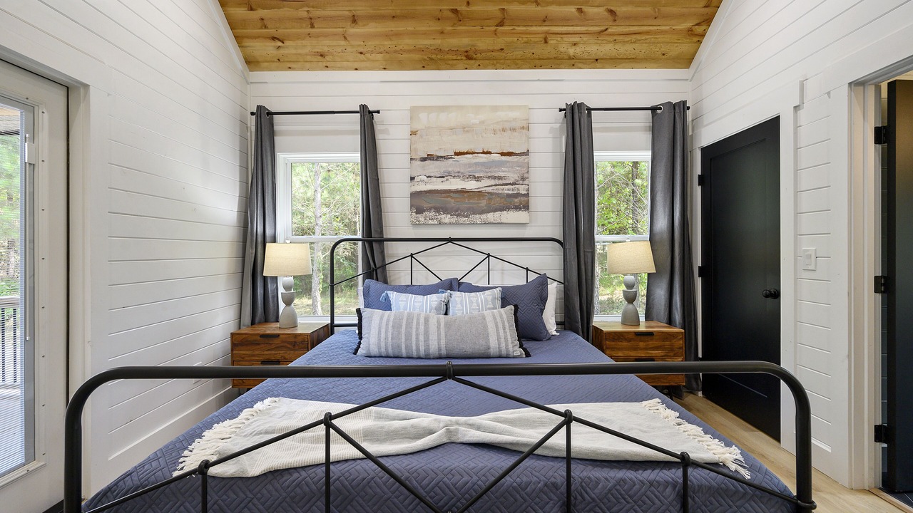 Photo of Bedroom in Broken Bow