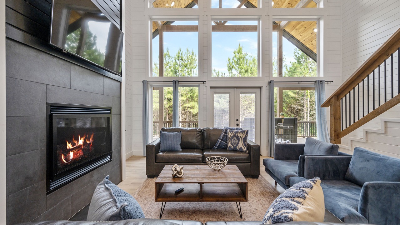Photo of Livingroom in Broken Bow