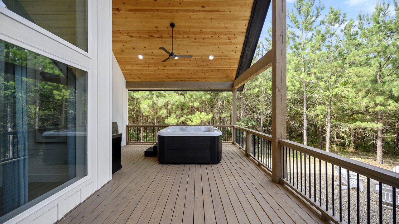 Photo of Patio Balcony in Broken Bow