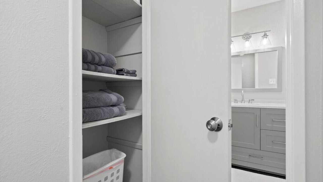 Photo of Bathroom in Central Arlington