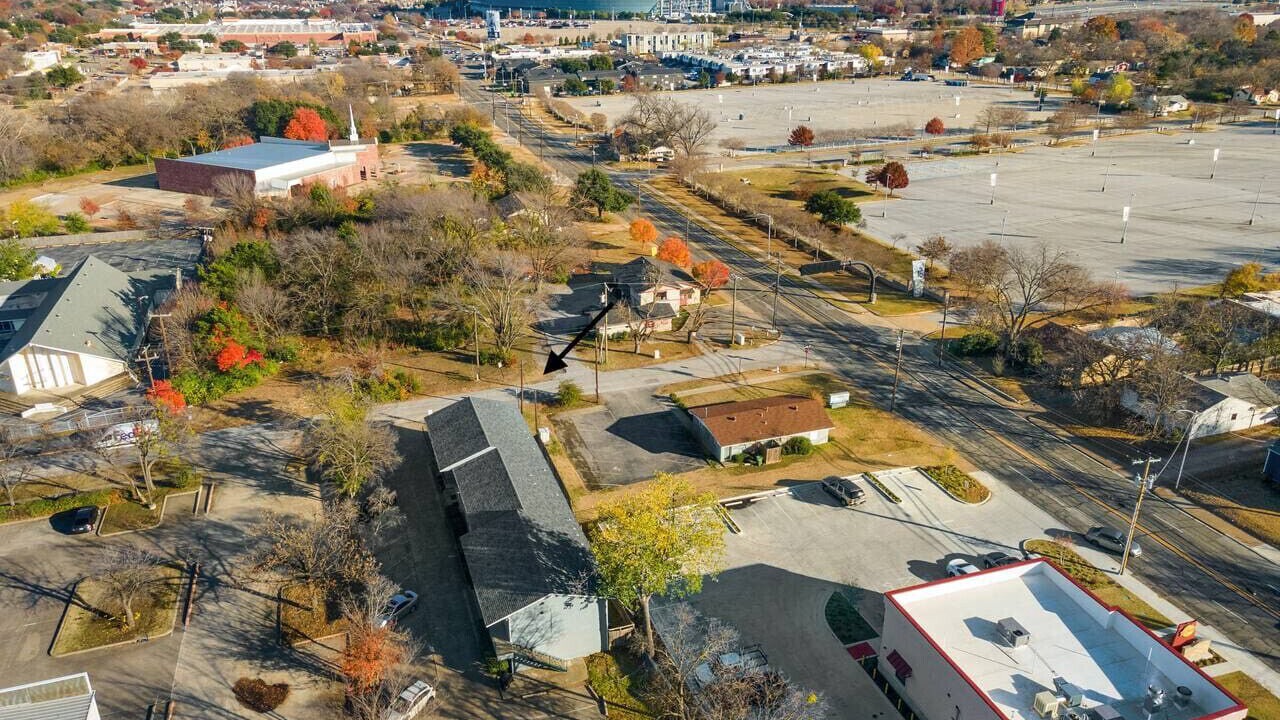 Photo of Outdoor in Central Arlington