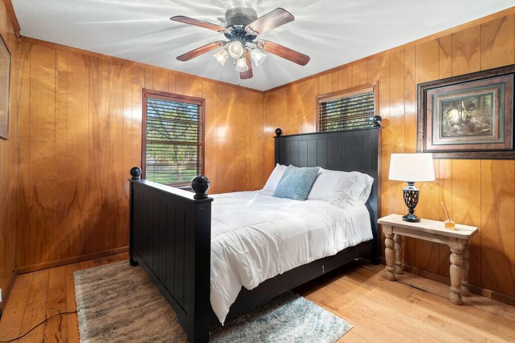 Photo of Bedroom in Gun Barrel City