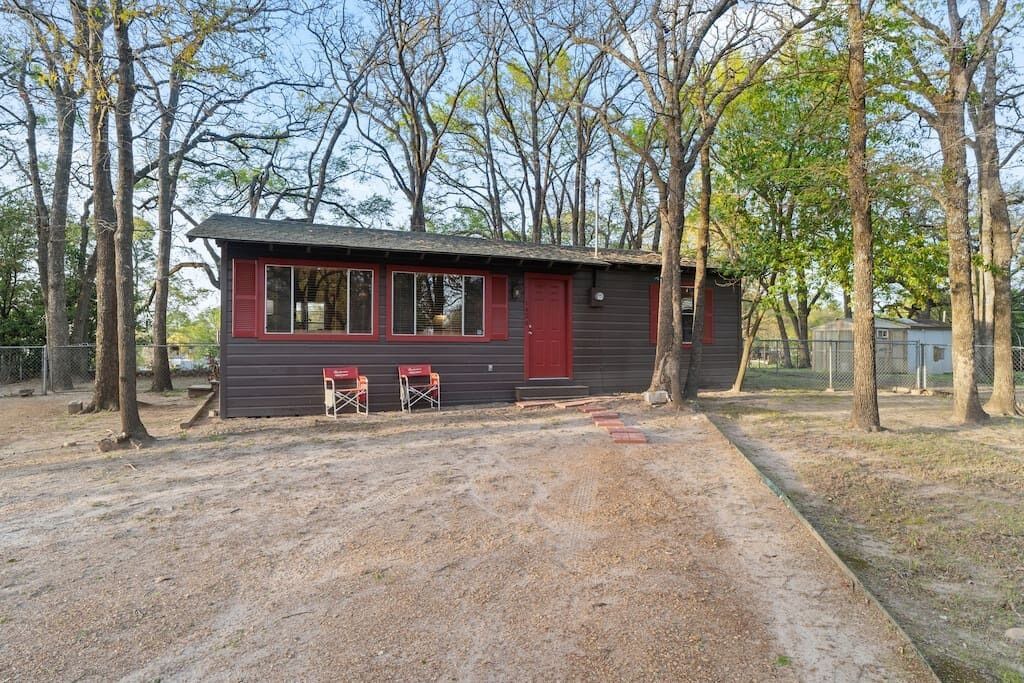 Photo of Outdoor in Gun Barrel City