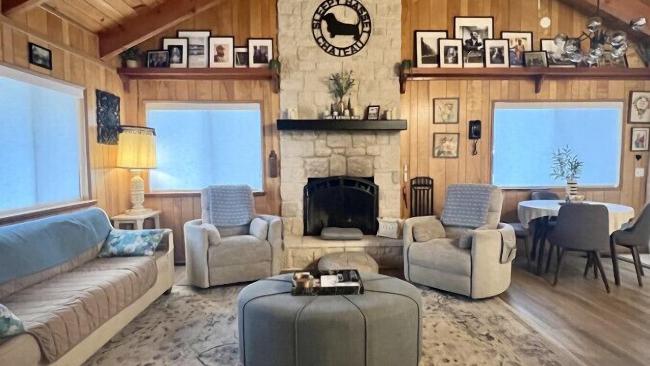 Photo of Livingroom in Whispering Forest