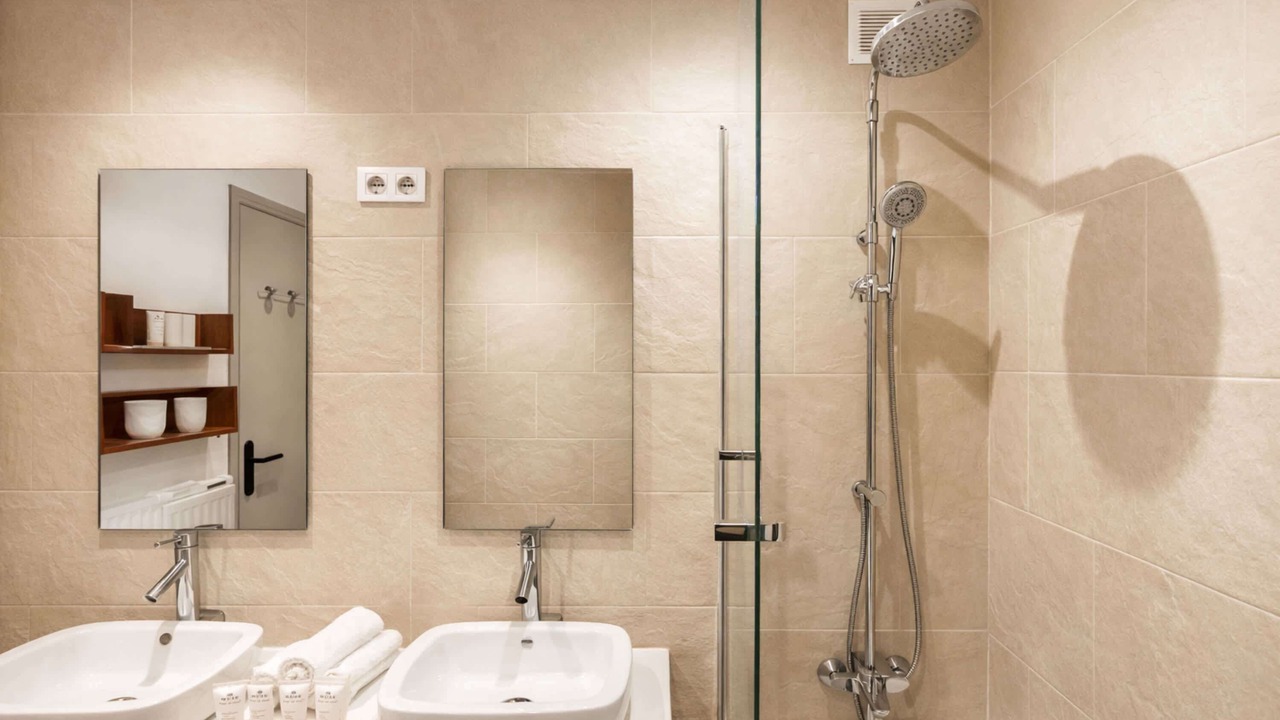 Photo of Bathroom in Necker