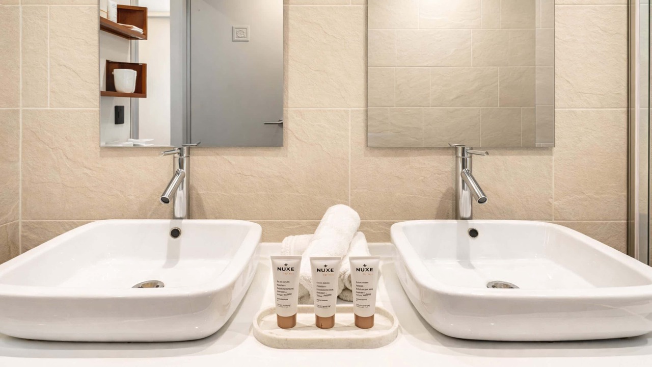 Photo of Bathroom in Necker