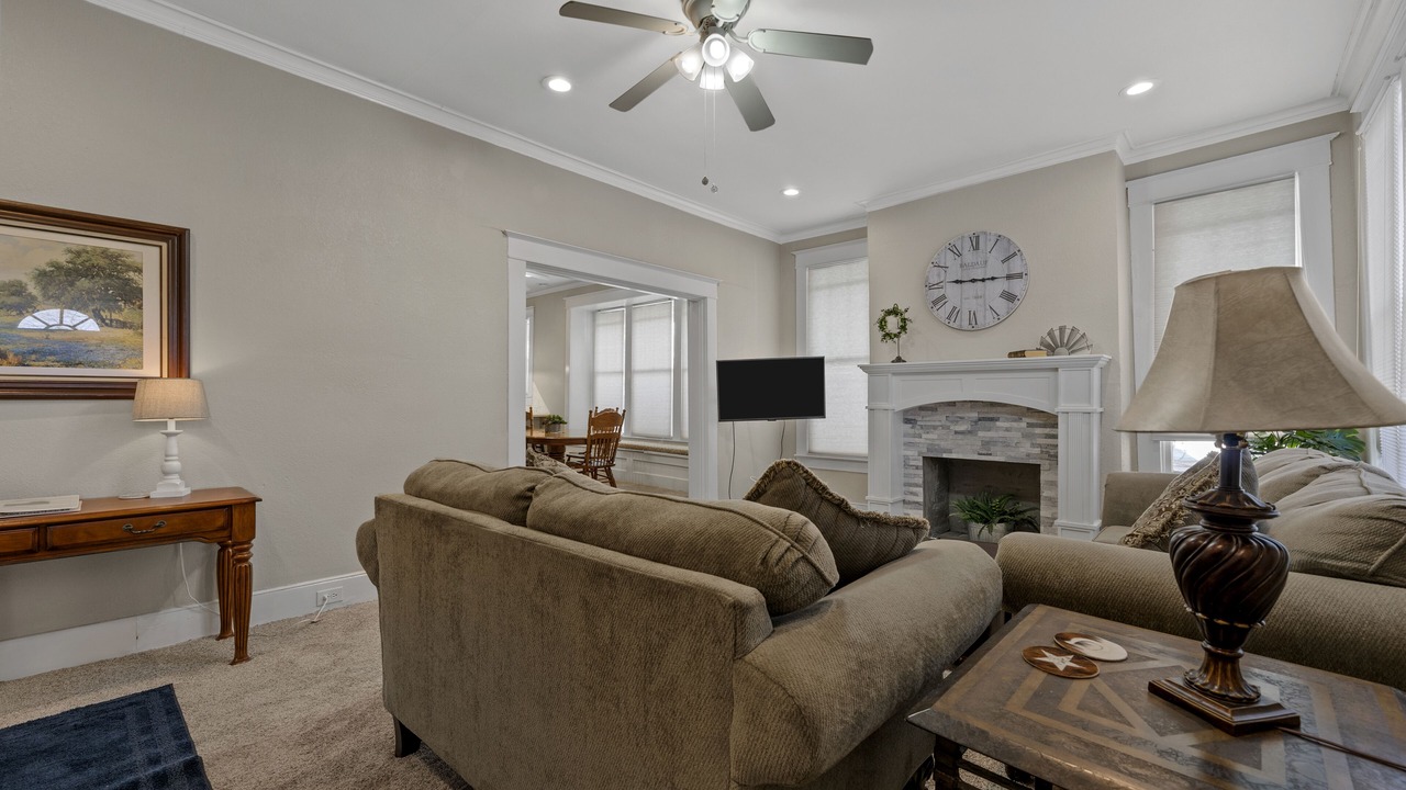 Photo of Livingroom in Waco