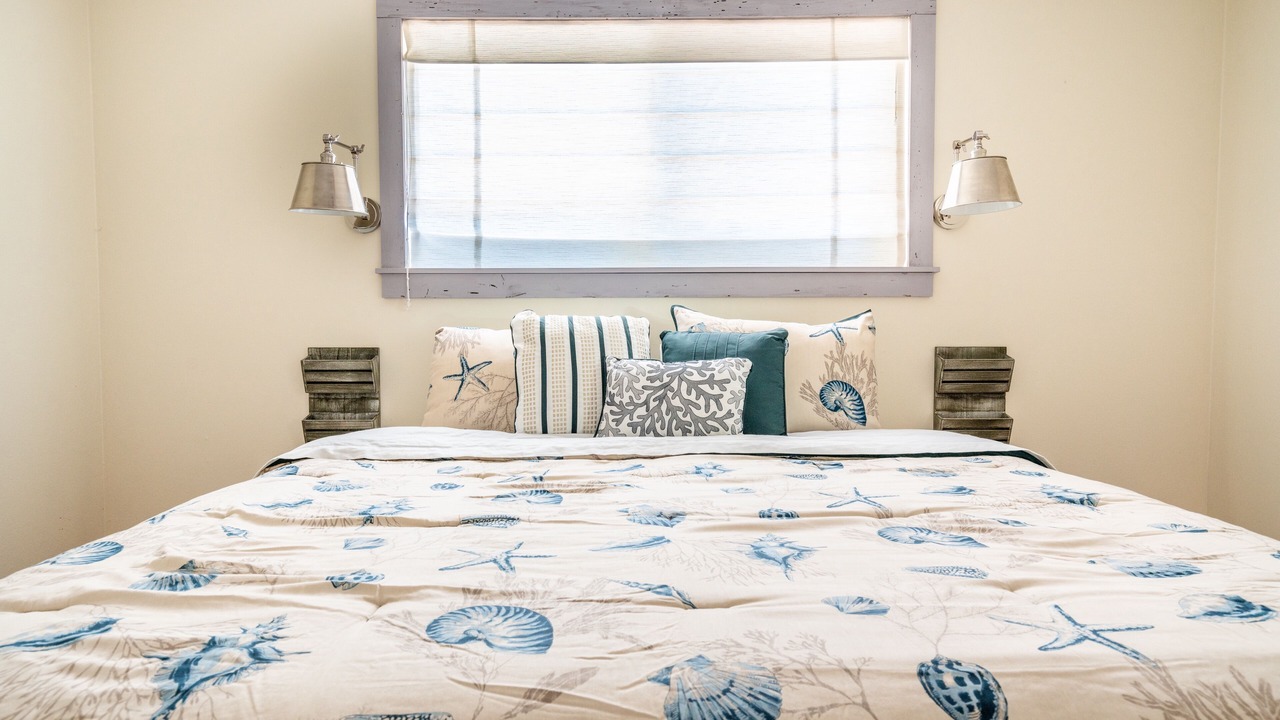 Photo of Bedroom in Shell Beach