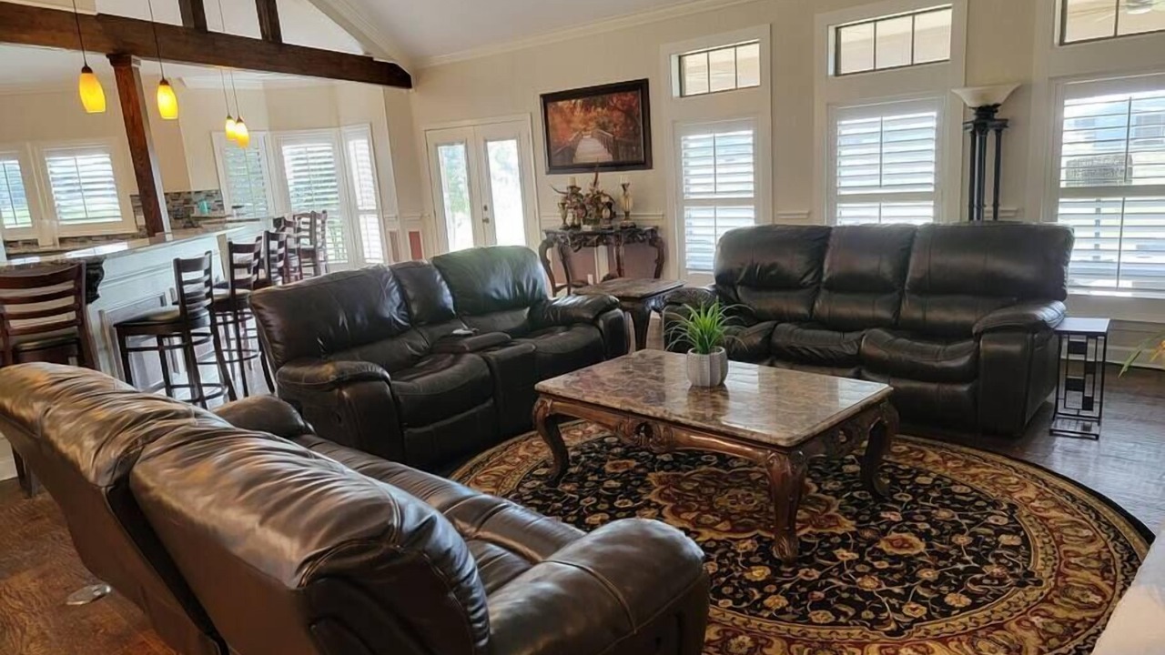 Photo of Livingroom in Weston
