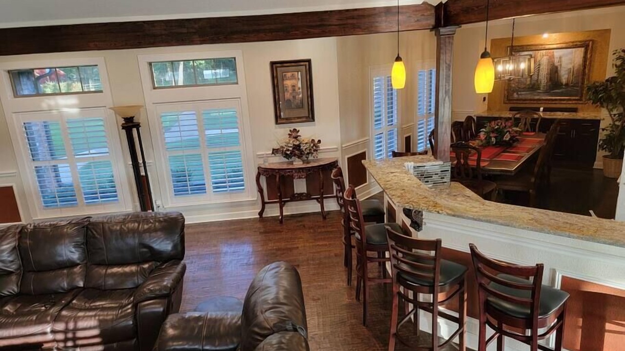 Photo of Livingroom in Weston