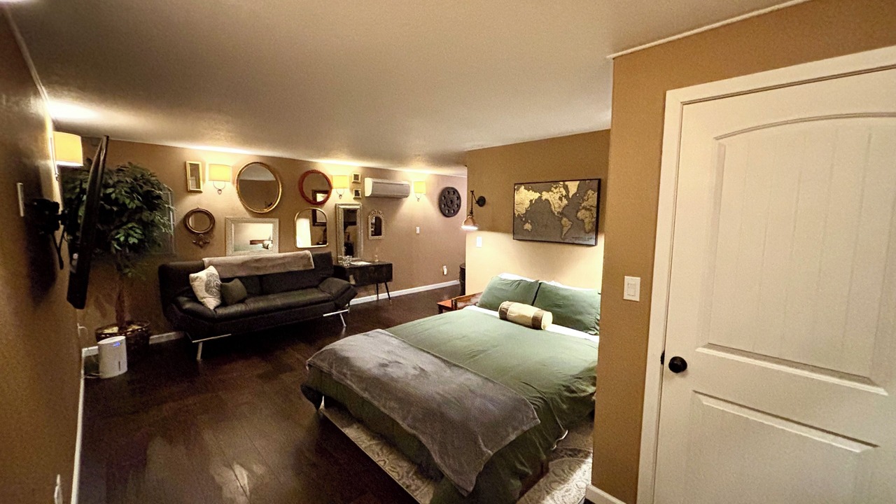 Photo of Bedroom in Boring