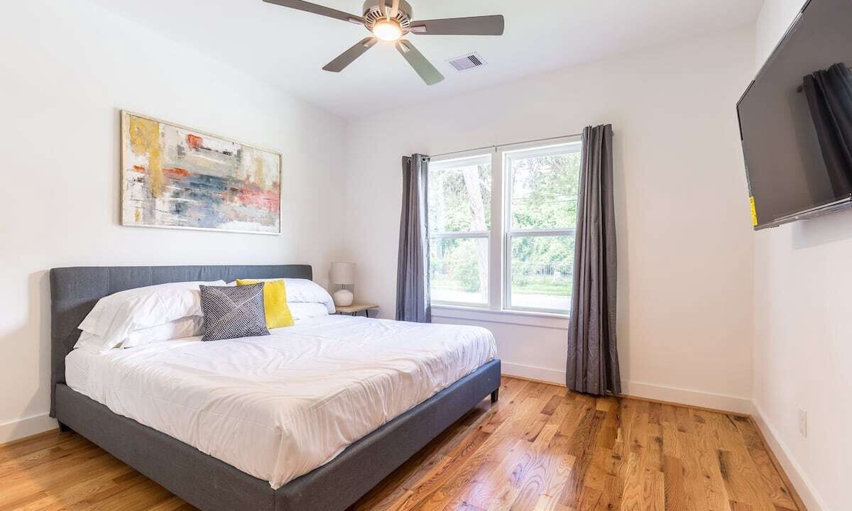 Photo of Bedroom in Lawndale/ Wayside