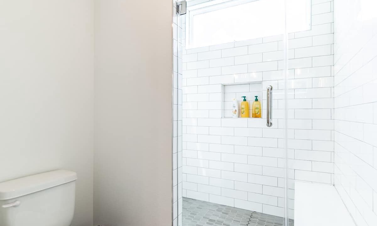 Photo of Bathroom in Lawndale/ Wayside
