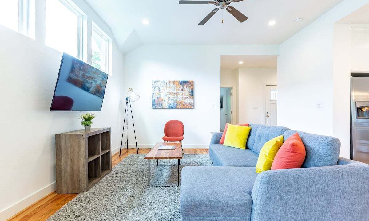 Photo of Livingroom in Lawndale/ Wayside