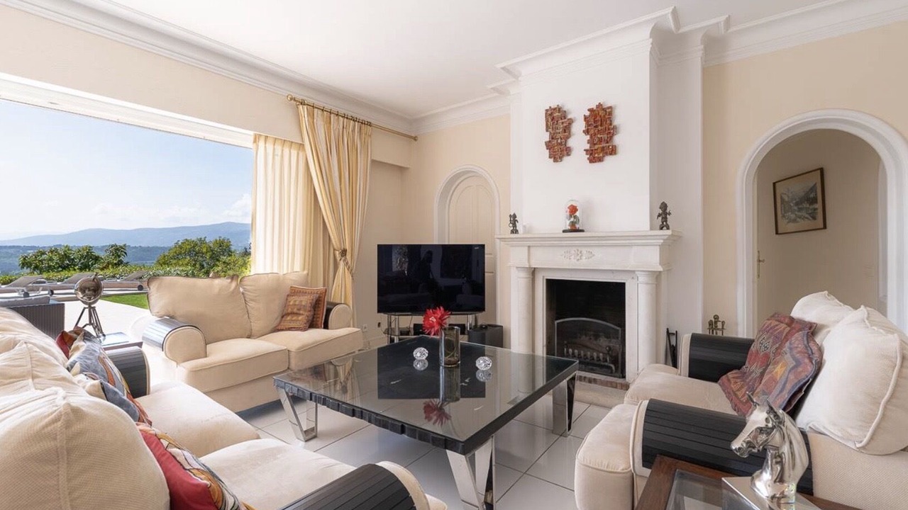 Photo of Livingroom in Mouans-Sartoux