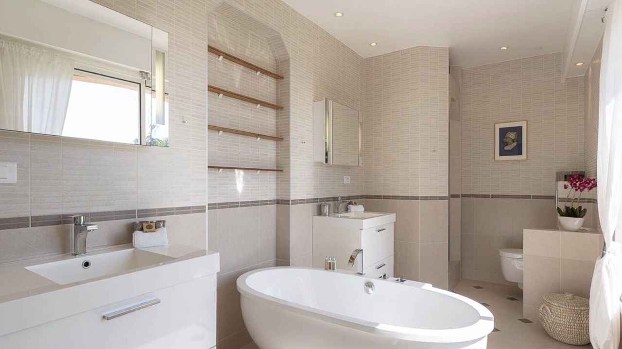 Photo of Bathroom in Mouans-Sartoux