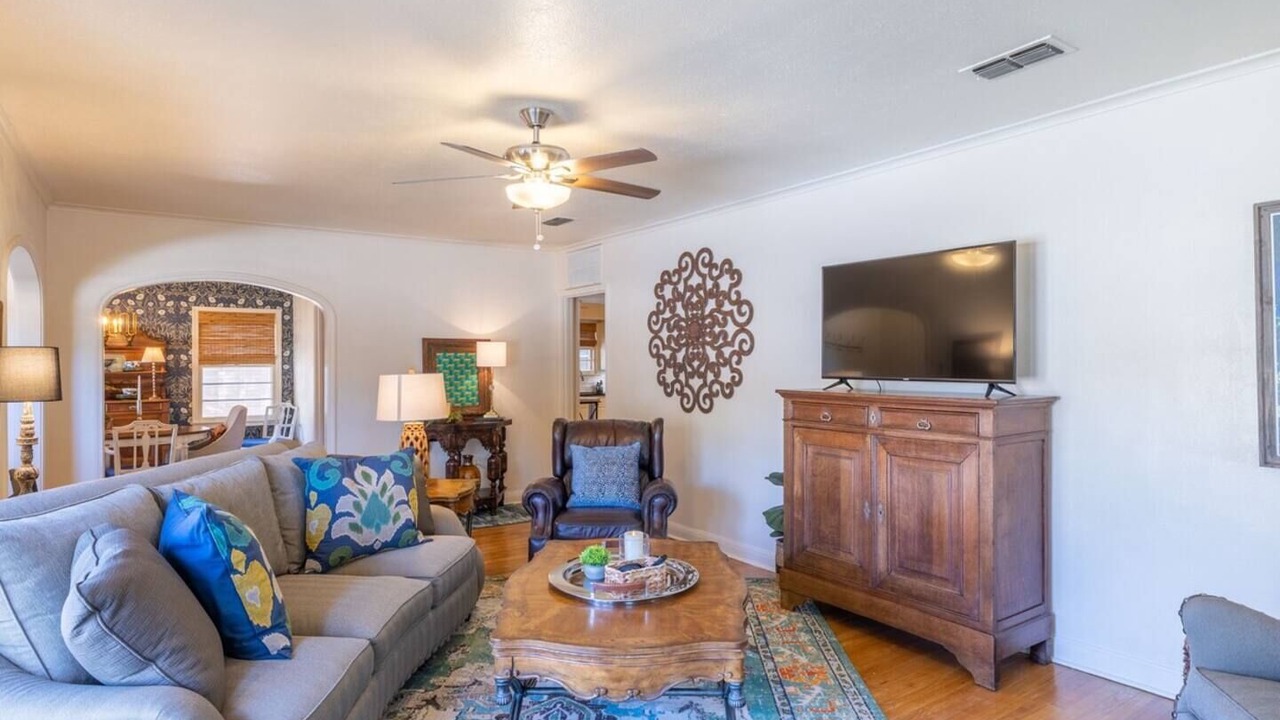 Photo of Livingroom in Tech Terrace