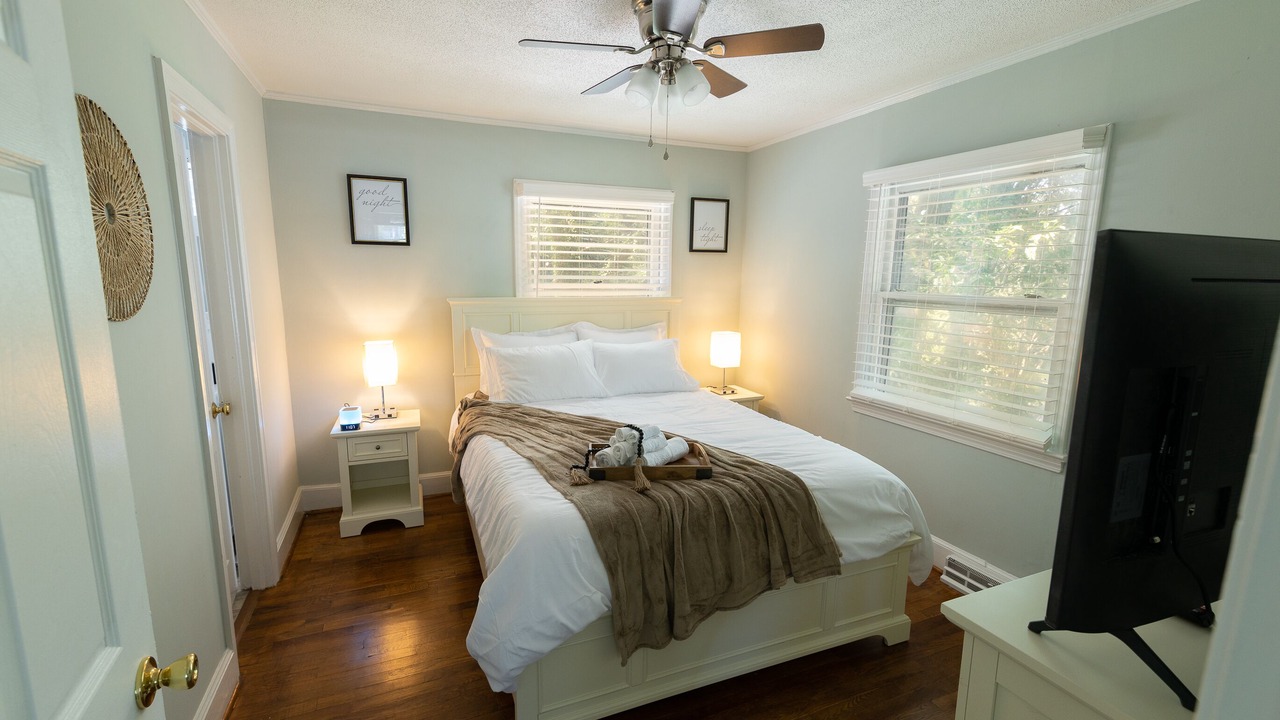 Photo of Bedroom in Rosewood