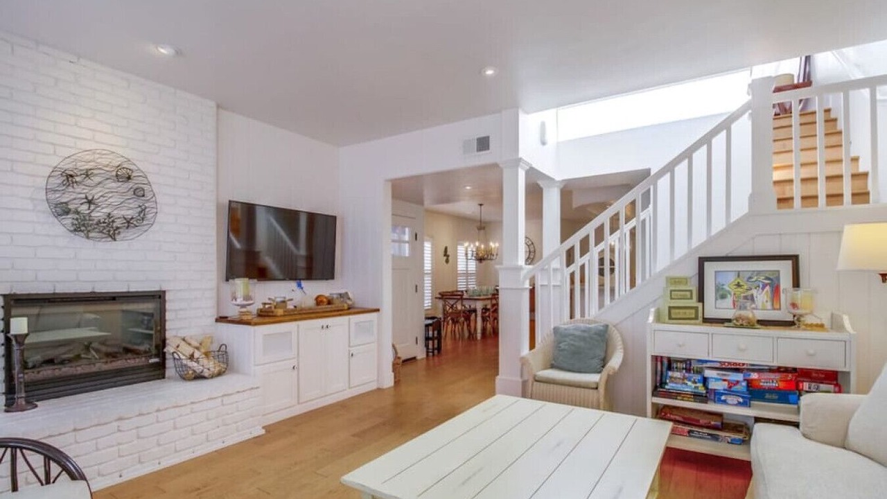 Photo of Livingroom in South Mission Beach