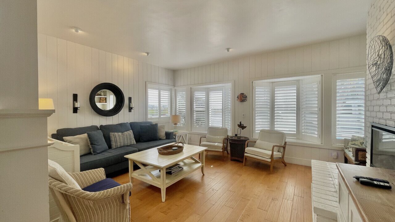 Photo of Livingroom in South Mission Beach