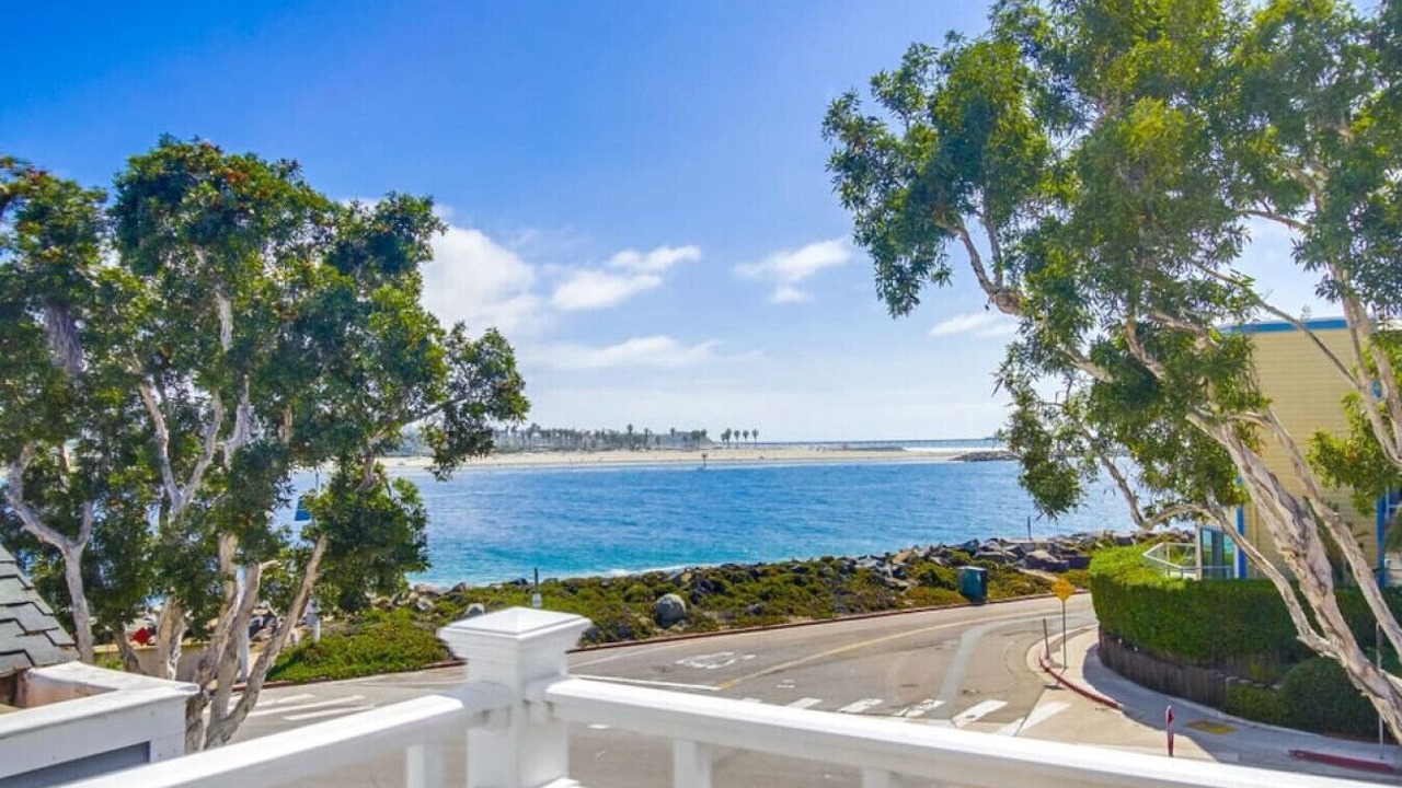 Photo of Patio Balcony in South Mission Beach