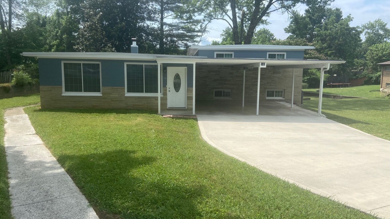 Photo of Outdoor in Oak Ridge