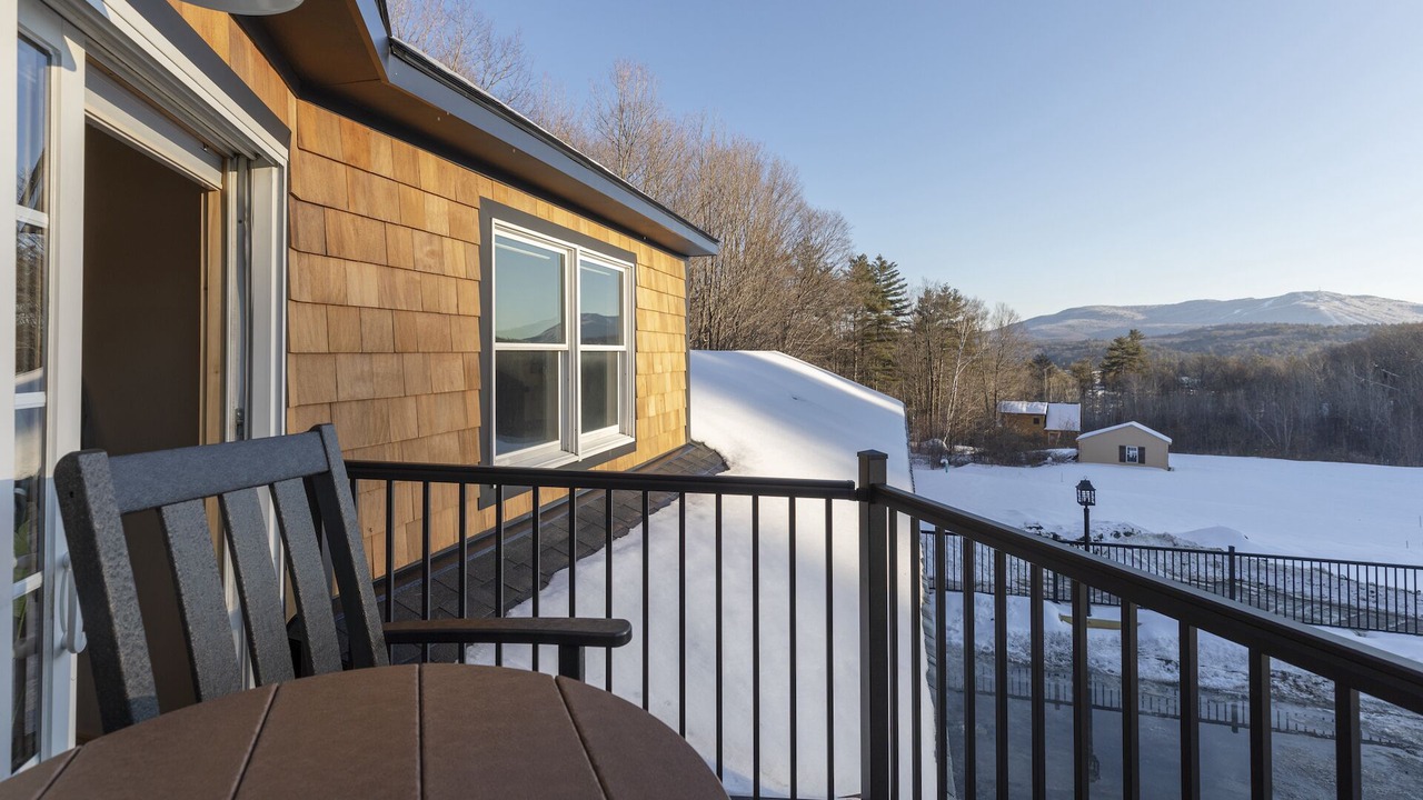 Photo of Patio Balcony in Sunapee