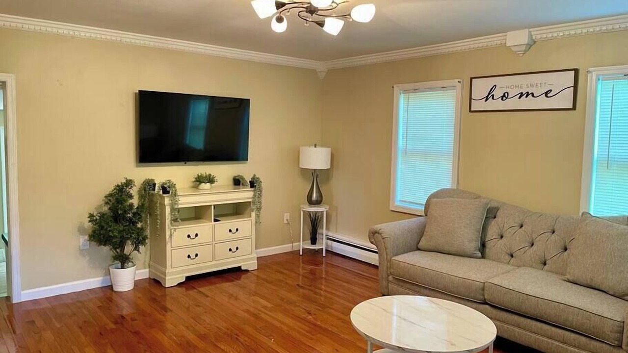 Photo of Bedroom in Montague