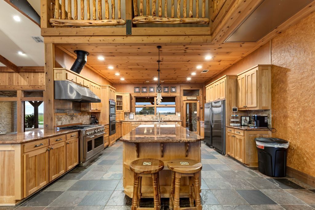 Photo of Kitchen in Elmaton